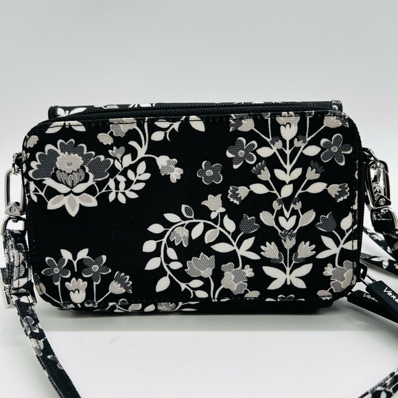 Vera Bradley Floral Black and White Women's Crossbody or wristlet Bag NWOT - Picture 4 of 16